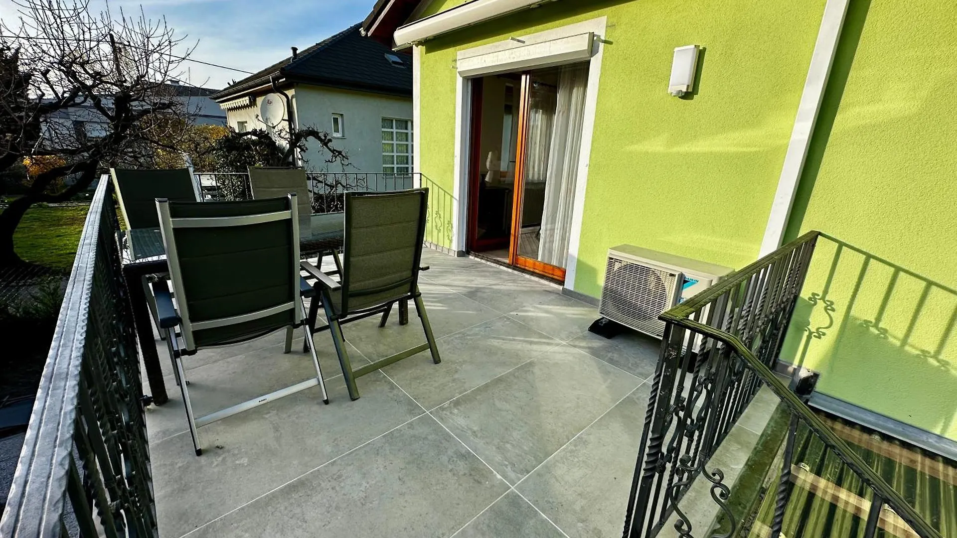 Ajo Vienna Ambassador Family House With Free Parking Villa 0*,  Austria